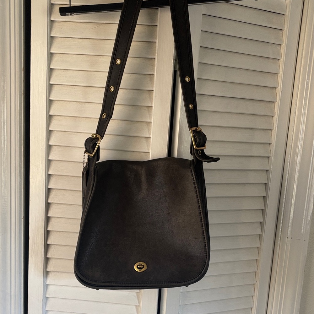 Vintage Coach crossbody